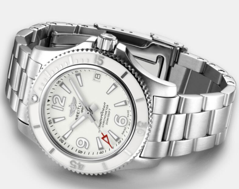 Swiss imitation watches are chic with white dials.